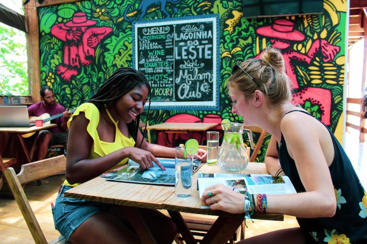 Floripa Backpackers Home ฟลอเรียนอโปลิส ภายนอก รูปภาพ