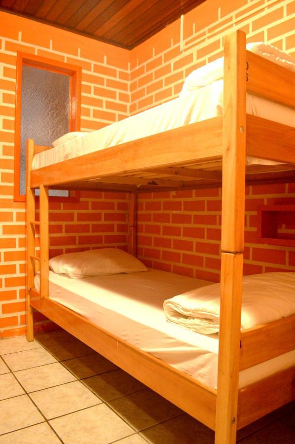 Floripa Backpackers Home ฟลอเรียนอโปลิส ภายนอก รูปภาพ
