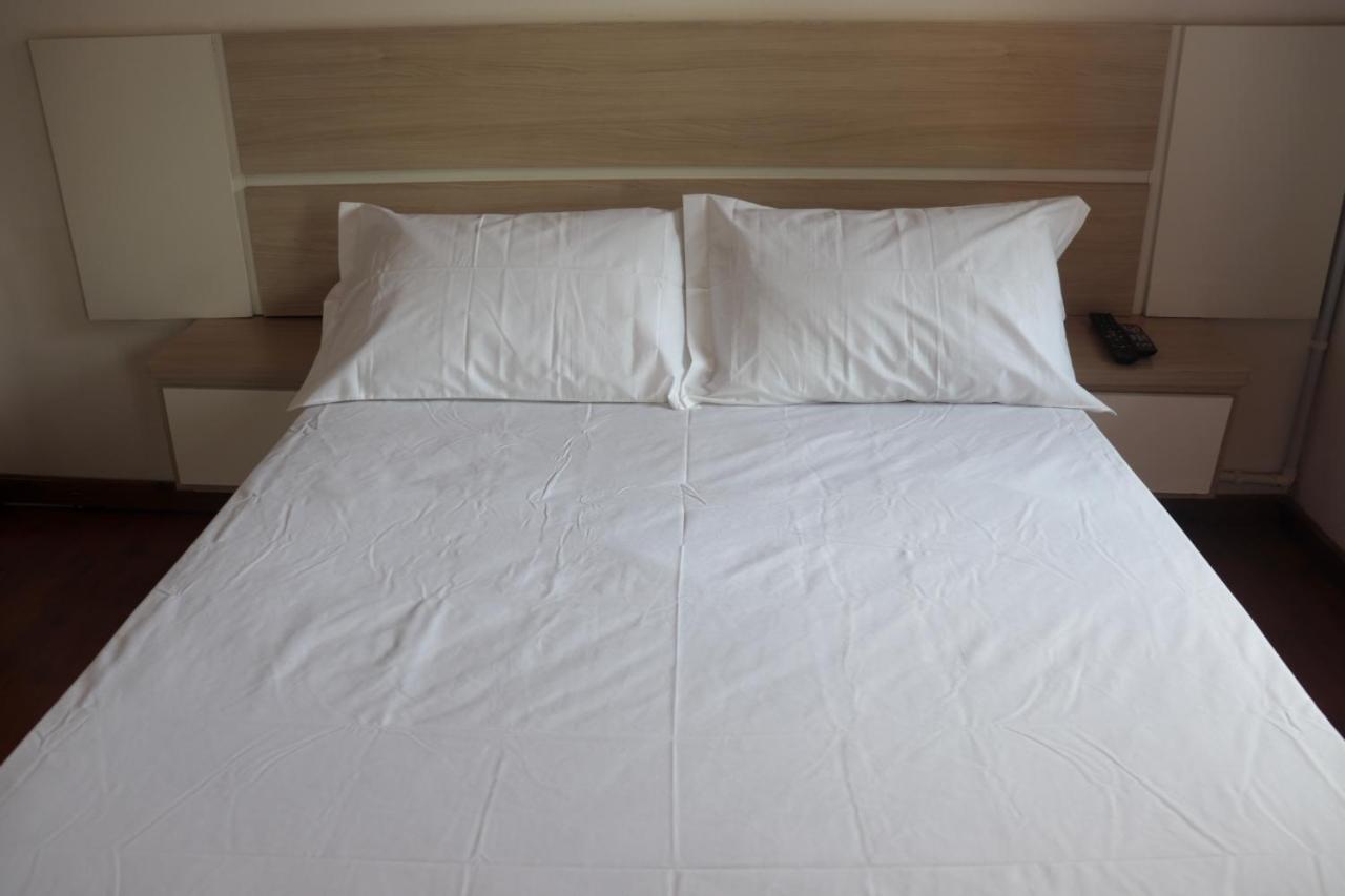 Floripa Backpackers Home ฟลอเรียนอโปลิส ภายนอก รูปภาพ